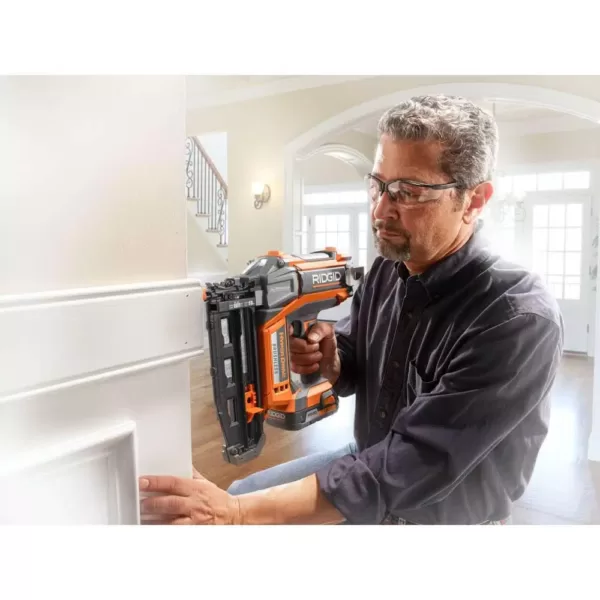 RIDGID 18-Volt Cordless Brushless HYPERDRIVE 16-Gauge 2-1/2 in Straight Finish Nailer, 2 Ah Battery, Charger, Belt Clip and Bag